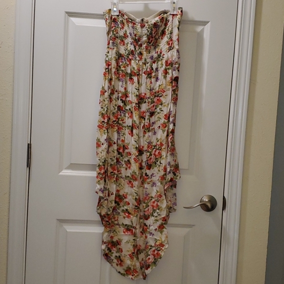 Dress - Picture 4 of 4